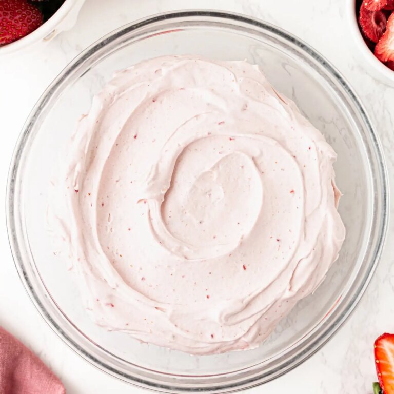 Crème Fouettée aux Fraises – Bien Vivre, Cuire Souvent